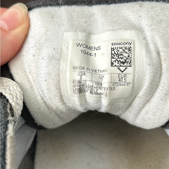 Saucony Jazz runners, women’s size US 9 (size UK 7) - Picture 4 of 6